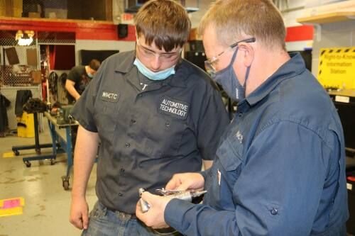 Utility company, educator ponder electric vehicle future
